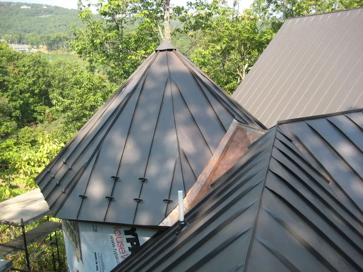 Professional Roof Tarp Installation by Craftsman Roofing in Creston